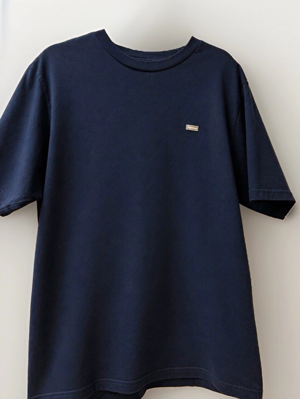 SUPREME Men's L Navy Short-Sleeve Crewneck T-Shirt